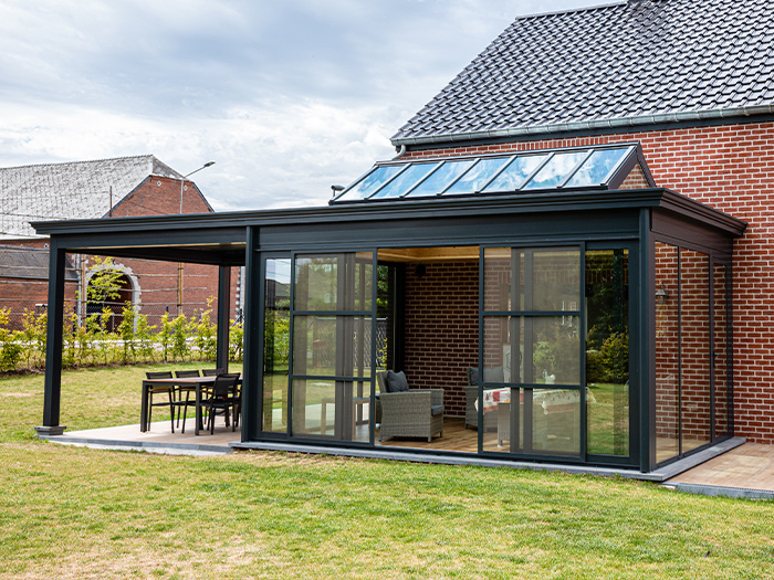 Veranda Laker expert en veranda, extension d'habitaton, pergola, pergola bioclimatique à Mons, Charleroi, Tournai